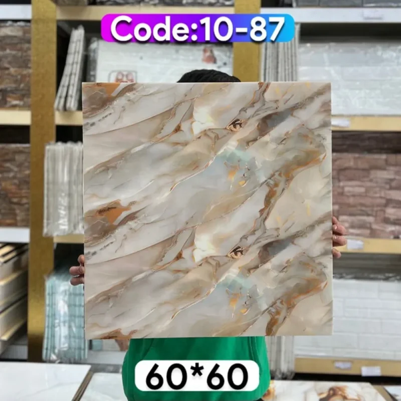 ومی پشت چسبدار کاملا قابل شستشو میباشد.سبک و قابل برش با قیچی و کاتر، قابل نصب روی گچ رنگ و هرگونه سطح صاف دیگر. ضخامت 3 میلیمتر میباشد.براحتی میتوان در مناطق مرطوب استفاده کرد.ابعاد هر ورق 60*60 سانتیمتر با توجه به سادگی و سهولت در نصب و همچنین سبکی و خاصیت آکوستیک و قابلیت ضد ضربه بودن یکی از پرفروشترین انواع دیوارپوش سه بعدی در بازار ایران است. برا محاسبه تعداد مورد نیاز مساحت دیوار را ضربدر سه کنید.